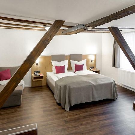 Hotel & Restaurant Lamm Mosbach  Bagian luar foto